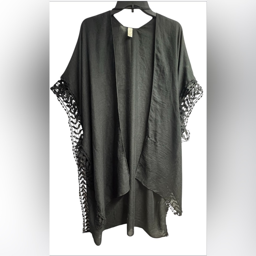 NWOT Cato Black Kimono One Size
